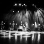 Maria Gadú Instagram - agradecendo aqui a todas as pessoas que foram aos shows de São Carlos e Curitiba! Foi um fim de semana lindão!!!! como é bom voltar a estrada e reencontrar vocês! ♥️♥️♥️♥️♥️♥️ clarineta: @manojayv baixo: @_deeptones percussão e milagres: @feliperoseno som: @diogoguedes666 , @adrianavianas e @lill4s luz: @ligiachaim e @camilajordao.cj direção técnica: @paulinhobarroso produção: renato tuxá produção executiva: @nascimentomusica e @popi.itapema fotos curitiba (1/2/3/4): ederwmachado foto/vídeo sesc são carlos (5/6): @paulinhobarroso