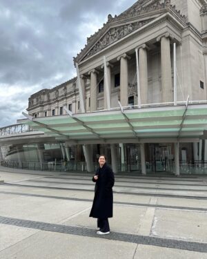 Maria Grazia Chiuri Instagram - I am extremely happy and excited to be in New York and to be able to present the @Dior Autumn Winter 2024 collection at the Brooklyn Museum. Ever since my arrival at Dior in 2016, I have had the dream of presenting a collection in this incredible cultural center. The Brooklyn Museum has been my first stop in every trip to New York for the past eight years. This institution immediately recognised the central role of feminist art in the art world to tackle urgent social issues while pioneering new art forms. It is here that I came to see Judy Chicago’s Dinner Party and I first dreamed of collaborating with this incredible artist and pioneer. It is always here that through exhibitions and displays I was able to discover and continue to discover and be inspired by the artists and their works on show. I want to thank the incredible @AnnePasternak for making this place so special and for making this show possible.