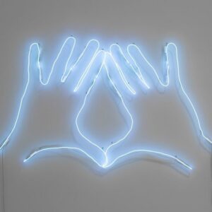 Maria Grazia Chiuri Instagram - Claire Fontaine’s installation in occasion of the @Dior Fall Winter 2024 show held at the @BrooklynMuseum features colourful suspended neon lights that echo the triangle hand gesture of 1970s feminist demonstrations, a homage to Santoro’s work on the female body and female form. 
Each neon depicts the hands of several people involved in the project, a sort of collective portrait.
The hands raised in a triangle to form a vagina appeared in squares in the 1970s and its story is told in the fantastic book Il Gesto Femminista, edited by Ilaria Bussoni and Raffaella Perna, in which its origins and history are traced with archive images and contributions from sociologists, philosophers, art historians, photographers and film directors, all women.

“Hands spread like wings to recall the women’s revolt when their hands were raised to form a rhombus, materialising the vagina. [...] To have brought the vagina out in the open, being as desired as unknown, was an act of rare visual violence, because to materialise it, to duplicate it with our fingers, was also a way of exorcising it, of freeing ourselves from its slavery, of freeing a secret from the darkness that surrounds us.” Claire Fontaine

Slide 1 Claire Fontaine, Double (F), 2023
Slide 2: Photo: Paola Agosti. Roma, aprile 1977. 
Slide 3: Photo: Paola Agosti. Roma, aprile 1977. .
Slide 4: Photo: Agnese De Donato