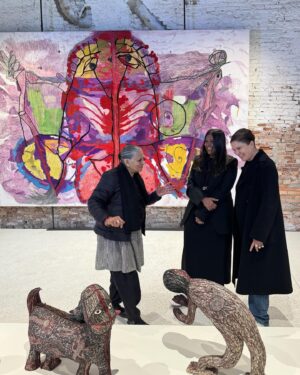 Maria Grazia Chiuri Instagram - Among the side events of the 60th Biennale d’Arte, I’m happy to see Cosmic Garden - an exhibition that is very dear to me, a collaboration between Indian artists Madhvi Parekh, Manu Parekh and @karishmaswali77, promoted by the Chanakya Foundation and curated by @maria_alicata and @ugolinip. Cosmic Garden celebrates the pluralistic beauty of Indian craftsmanship and indigenous artistic traditions. 
I hope you get a chance to see it!