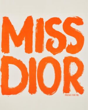 Maria Grazia Chiuri Instagram - 1967 was the year in which the Miss Dior line was born: the Maison’s first prêt-a-porter collection, designed by Marc Bohan together with his right-hand man Philippe Guibourgé. In September of the same year, Marc Bohan opened the Maison’s first ready-to-wear store in Paris. The new line was aimed at a young clientele, it was designed for a new generation.
This represents a turning point in fashion, a moment of transition into a new approach to clothing, as the crafts involved in Haute Couture evolved into methods that would allow for the serial production of clothing. Thus the Miss Dior collection opens up the possibility of reproducing a garment, and shapes in a modern way the woman’s body.
The collection immediately became popular and many celebrities, such as Sofia Loren or actress Annie Buron-Fosse appeared wearing the Miss Dior line in major magazines editorials like Vogue.