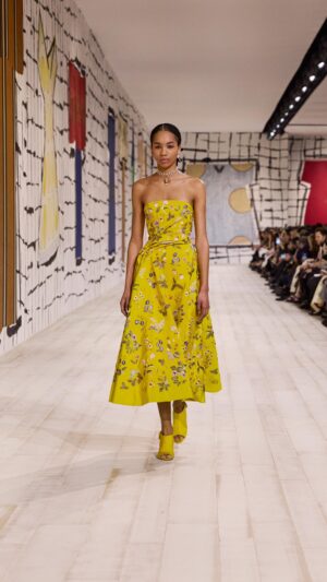 Maria Grazia Chiuri Instagram - The #DiorCouture garden blooms afresh for Spring-Summer 2024. Peppering Monday's show runway, looks by @MariaGraziaChiuri revived one of the House's fundamental codes, from the multicolored meadow blooming on a yellow faille bustier dress to the tulle and moiré two-piece embellished with floral motifs in an amalgam of silver threads, glass beads and tiny ribbed iridescent ribbons. Another bodice, meanwhile, represented a different kind of #DiorSavoirFaire, being composed of a profusion of flowers all hand-crocheted in an outstanding display of delicate dexterity and virtuosity.