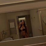 Maria Luisa Jacobelli Instagram - Catch & release 🧘🏽‍♀️🎈 #lastdays Lefay Resort & SPA Lago di Garda