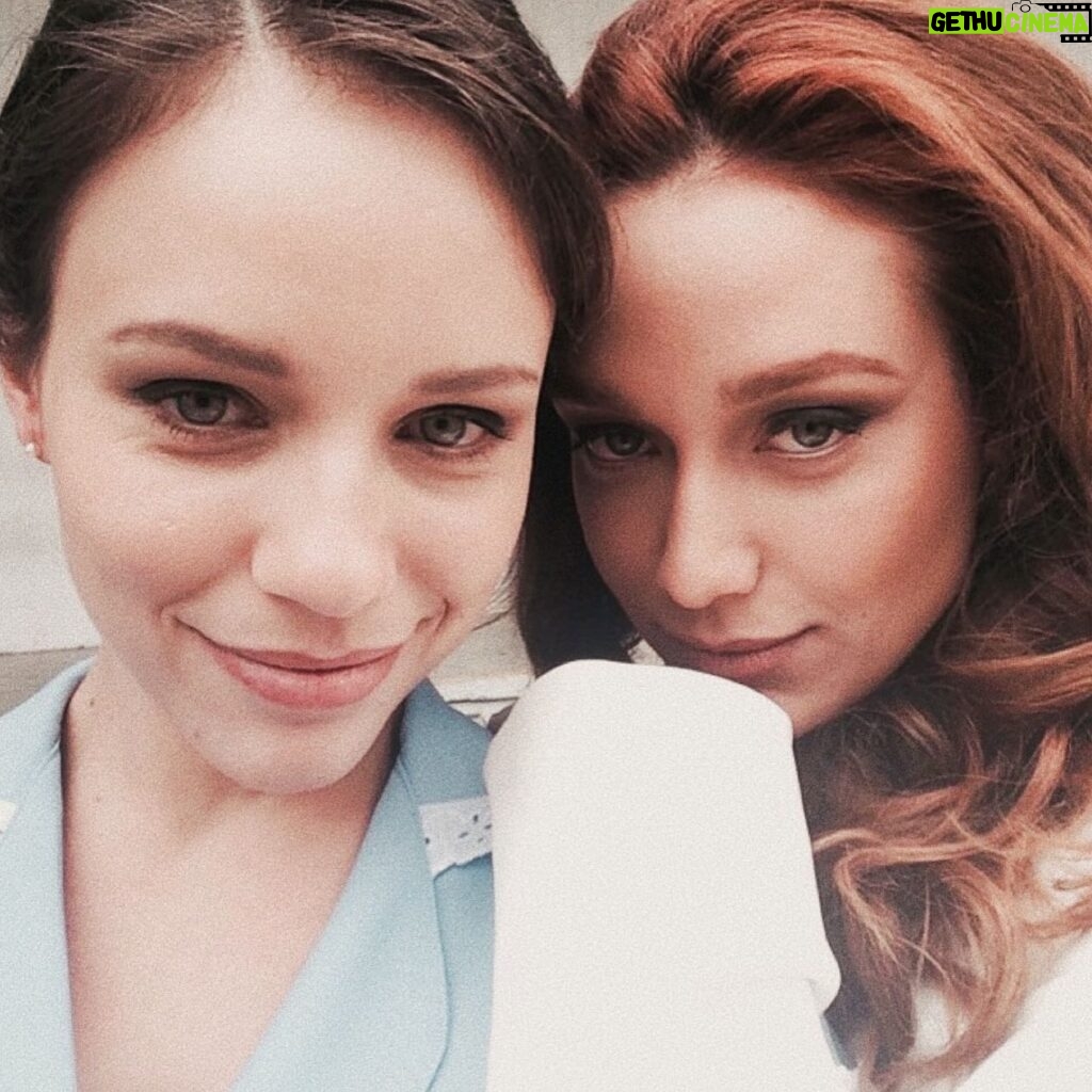 Maria Pinna Instagram - Laura e Regina! 🚿 e 🔥 Saudades da Regina, da Laura… e da Camila também! @demamancamila