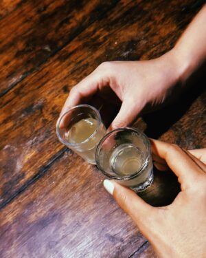 Maria Pinna Instagram - Água de cachoeira e limoncello 🍋