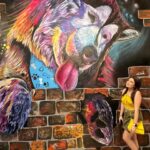 Mariana Botas Instagram – 🇨🇴 Medellín es una chimba 🎉💛🧡🎨