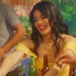 Mariana Ávila Instagram - Se está cocinando algo grande… TEMPURA! Estreno en Spotify 30 de abril. Haz pre-save para ser el primero en escucharla, link en mi perfil.