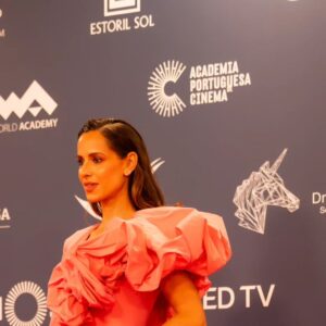 Mariana Monteiro Instagram - Warm-up for--> Prémios Sophia!!
Um brinde à Liberdade na vida e no 🎥cinema! @academiaportuguesadecinema 

Special Thanks to:
@luiscarvalhoofficial 
@luisonofreofficial 
@machadojoalheiro 
@dianarconceicao × @styledby_raquel 

Glam:
@raquelestevens × @guerlain 
@hugofreitas.hairmake 
@hitmanagement × @mais.que.uma 

📷 @directedbyruas × @luismoreira.lm