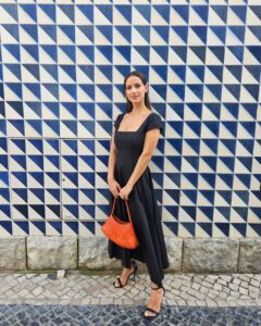 Mariana Monteiro Instagram - Final de Tarde para celebrar moda e amizades. Um brinde à @categouveia que lançou a segunda colecção da sua marca @pura_slowliving e um brinde à @mafaldamotalves que fez anos na sexta e é uma stylist de mão cheia. No fundo uma tarde e um jantar com amigas que são colo e fonte de inspiração. Quero Bis✔️ A amizade não é das melhores coisas da vida? P.s falta uma foto nossa cate