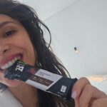 Mariana Monteiro Instagram - A vida é uma correria, mas nesse corre corre, há que escolher bem com quem partilhamos cada segundo. Vim ao Porto em modo express---> o que me dá sempre a sensação de saborear tudo pela metade. Porque queria sempre poder ter estado com mais gente e porque gostava de aproveitar e viver mais a cidade que me viu nascer. Ainda assim, cada vez mais, tento que no meio da loucura da minha agenda, haja espaço para os Meus! Viva à amizade!!! E Biba ó Porto!!! Por estadias mais longas nesta cidade!!