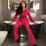 Mariana Treviño Instagram - Behind the scenes Back in New in York! 💖🏙 For @amancalledotto 💅🏻 @jeanannwilliams @jacquemus @tina_turnbow using @dior @seijinyc