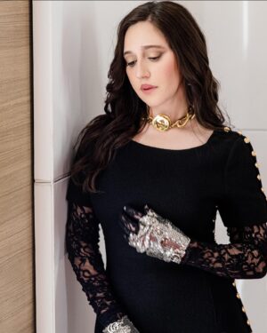 Mariana Treviño Instagram - I could have my Gucci on 🎶✌️😜

PR: @makeitprensa ✨
Estilismo: @rodrigoaalcantara @gucci ✨
Accesorios: @bvlgari ✨
Maquillaje/Peinado: @leonelmakeup @hottoolslatam @mxoriflame✨
Fotografia: @eduardoraos 📸✨