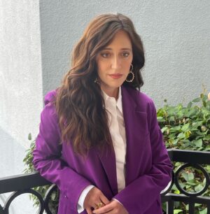Mariana Treviño Instagram - ✌️💜 LA press day :)
@amancalledotto ✨
Thankyou! 

Suit: @dorotheeschumacher
Styling: @jeanannwilliams
Earrings: @ettika
Makeup: @adambreuchaud
Hair: @eddie_cook
PR: @42west