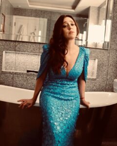 Mariana Treviño Instagram - New York state of mine 💙✨ By TINA 💘 Makeup: @tina_turnbow using @dior Hair: @seijinyc Styling: @jeanannwilliams 🧜‍♀️ : @jennypackham @amancalledotto 🔥 #premierbluesandhues