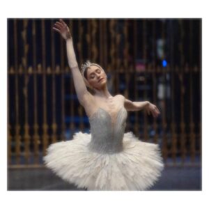 Marianela Núñez Instagram - Impossible to describe with words what I feel  the minutes before curtain up (specially before a Swan Lake performance) 
Truly a big rollercoaster of emotions….(very intense 🙈🤣)
And this is why I always need to feel the stage not only to try the steps but to get familiar with the sets and atmosphere of the world that I will step into as soon as the curtain goes up…I love these moments …nothing compares to the world behind our red curtains ❤️😍
Photos by @dancersdiary