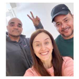 Marianela Núñez Instagram - Celebrando otro año más de vida con gente querida…
Hubo muchas empanadas,tartas,dulce de leche y hasta hubo 3 ESTRELLAS ⭐️⭐️⭐️ 🇦🇷
Muchas risas y mucho amor! 
Gracias @saraleonorstudio por abrirnos tu casa para celebrar mi cumple. Tu generosidad es de otro planeta ❤️
Gracias a los cocineros @aja.andro @sabpisacco @fannyboselli 
Y gracias al resto del grupo por estar presente! A mi familia por supuesto que están  presentes aún estando lejos y a todos uds por cada uno de sus mensajes
Mi celu explotó de tanto amor ayer!
Los quiero y brindo por otro año más de vida y por todos ustedes xxxx

Mi outfit the @nrbyclothing WOW WOW WOW thank you x