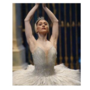 Marianela Núñez Instagram - Impossible to describe with words what I feel  the minutes before curtain up (specially before a Swan Lake performance) 
Truly a big rollercoaster of emotions….(very intense 🙈🤣)
And this is why I always need to feel the stage not only to try the steps but to get familiar with the sets and atmosphere of the world that I will step into as soon as the curtain goes up…I love these moments …nothing compares to the world behind our red curtains ❤️😍
Photos by @dancersdiary