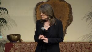 Marianne Williamson Instagram - We can’t have a thriving democracy if we don’t have a thriving middle class. A $50 trillion transfer of wealth from the bottom 90% of Americans over the last 50 years has completely collapsed our middle class, taking with it the health and well-being of our people and the health and well-being of our democracy as well.

Full video from my Eugene, Oregon talk can be found at the link in bio.