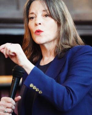 Marianne Williamson Instagram - To the many thousands of people who have voted for me since the beginning of the primaries, please know how grateful I am. I will continue to honor the trust that you placed in me. We must be radical truth-tellers at a time when there is a rush to deny such truths. 
 
At a time of decline and corruption, we must be willing to say so. At a time of intolerable human suffering, we must be willing to say so. At a time when faith in the possible and love for each other are our greatest powers, we must be willing to use those powers to the best of our ability to serve a greater good.

Super Tuesday was not the end of anything. We will carry on.

(Support the campaign please! Marianne2024.com)💙