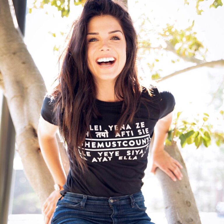 Marie Avgeropoulos Instagram - Have YOU purchased your #shemustcount Tee to support a young girls education in Rural India as help prevent her from child marriage? LINK IN BIO to purchase & SHIPS WORLDWIDE! Here’s the catch, along with the chic T that says “she” in 16 different languages that I designed ... several lucky winners will received a signed T and Photo by Me ! Fashion and a good cause . It’s. Win Win !💃🏻 Comes in All sizes and Unisex ! @withoutxfilms @fflvindia 📸Tiziano @tizianolugli Makeup 💄@novakaplan 👑@Ernestogarcia222 💃🏻@brvndo Photo assist @stevebuscemieyez Styling assist @art.hunterr