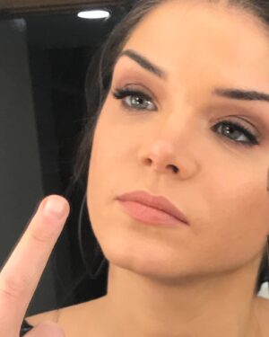 Marie Avgeropoulos Instagram - 2020 feels .... 😳