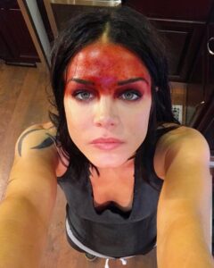 Marie Avgeropoulos Instagram - #FlashbackFriday to when I had the biggest ketchup spill on #The100. 🩸#BTS #OctaviaBlake #Blodreina 💄 @mupbycory 💇‍♀️ @laurenwiezoreck