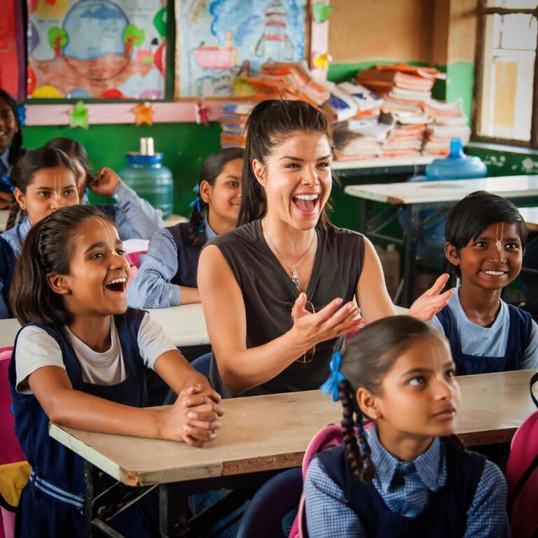 Marie Avgeropoulos Instagram - HAPPY VALENTINES DAY ! These girls in Vrindavan India, LOVE to learn but unfortunately old traditions don’t allow girls to have an education and most sadly end in child marriage. Watch my documentary journey with these inspiring group of girls by clicking the ⬆️link in my bio.⬆️ You too could #letgirlslearn like I did. Sponsor a girl today for Valentine’s Day @fflvindia #shemustcount #spreadlove