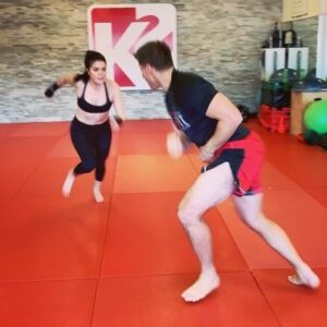 Marie Avgeropoulos Instagram - Kicking 2020 in the face 🥊🦶🏻 #fun #facekickfriday #2020 #girlsrule #learning #bloodreina #2.0 #the100 #octaviablake #kickboxing #hurricanrana thanks @alainmoussi 📹 @issawehbebjj