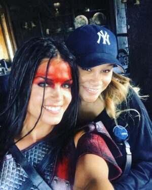 Marie Avgeropoulos Instagram - Giving off those bloodriena vibes #bts from one of the greats that created her roar @charmdegrate I love you girl ! ❤️
.
.
.
.
.
.
.
.
.  @mupbycory 💄@laurenwiezoreck 💈
#the100 #warnerbros #cw #octavia #bloodreina #women #writersofinstagram
