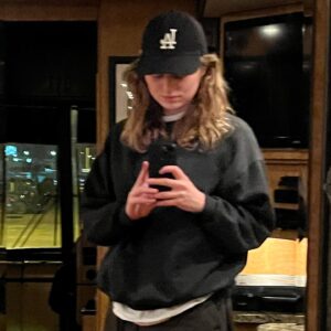 Marie Ulven Ringheim Instagram - tour dump, but not on the bus🚨