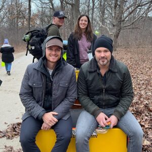 Marina Squerciati Instagram - TONIGHT is the 200th episode of #ChicagoPD! I spent most of the episode on the floor of a subway train or in a vat of water. Everyone on #cpd put their blood, sweat and talent into tonight. We can't wait to share it with YOU!! #200thepisode #wolfpack #wemadeit #thankstoyou #chihards #burzek