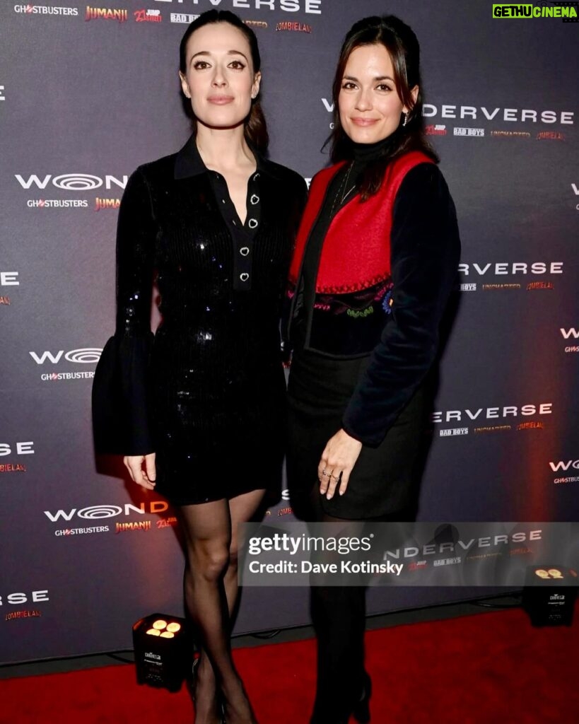 Marina Squerciati Instagram - Red carpet ready with my girl @torreydevitto. Dress- @feltchicago (new FAVE place to shop. 🍾) Hair: @bridget___hair Makeup: @shannicat Confidence: Photo text to mom pre-event where she texted back, "You look great!" 🥰 @rebeccavallance dress @wonderversechicago @sony #littleblackdress #sequindress #bellsleeves #onchicago #torreydevitto #torina #redcarpetfashion #ladieswhoVR