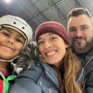 Marina Squerciati Instagram - Attention Burzek fans: DO NOT MISS THIS WEEK'S EPISODE. I REPEAT, DO NOT MISS THIS WEEK'S EPISODE.  I've said too much already. 🤫 #thiswednesday #imsoexcited #yougottawatchlive #chicagopd #burzekarmy #burzekfans #nodvringthisiwantyoureyeslive @nbconechicago @pjflueger