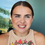Marina Yers Instagram - Veo MUCHA víctima en esta generación de cristal. Mucha gente que intenta cambiar a los demás antes que cambiar a sí mismos. De nada va a servir que pongas tu energía en cosas que están fuera de tu control. Pon la energía en lo que tú puedes hacer y como lo vas a hacer. En vez de quejarte de algo que por muy mal que te haga, date cuenta que la única responsable eres tú. #cuerposajenos #victimismo #victima #desarrollopersonal #desarrolloespiritual