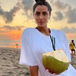 Marine El Himer Instagram - I just need you and some sunsets 🥥🌴 #love #photooftheday #nature