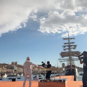 Marine Lorphelin Instagram - Historique 🤩🥹

Merci @paris2024 pour les frissons, pour la communion, lors de cette belle fête du sport & de l’olympisme ! 

Tellement fière d’être une de vos ambassadrices en portant le message du sport santé et du sport pour tous. 

Je n’oublierai jamais ce moment… 
Et les prochains s’annoncent aussi extraordinaires… ⛵️🔥

Un merci tout particulier à ma @camille.emie, Romain Lachens, @laurentericlelay & @francetelevisions 🙏🏽