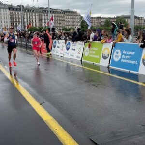 Marine Lorphelin Instagram - Premier récap : sport et émotions 🥹

1. Premier dossard après 7 mois de rééducation : 
10 kms de @geneve_marathon 🇨🇭j’avais envie, j’avais hâte mais j’avais peur. 
Un parcours agréable, une jolie montée de 2 kms, et une sacrée descente, qui m’a un peu secouée, marche 30 sec, puis une arrivée en accélération. 
Bilan : pas de douleur, soulagement ! 54min 🏃🏽‍♀️ 

2. Retour au pilates : du renforcement en profondeur, pour retrouver du gainage👌🏽

3. Amour comme un sanglier, qui va chercher son record sur semi marathon 🚀😍 @stan_gruau 

4. Tellement contente… le sourire en dit long malgré la fatigue ! Merci pour l’ambiance @geneve_marathon !

5. Et un running GÉNIAL organisé par @asicsrunning avec toutes ces super nanas 🥹 partages, encouragements, sourires, tout ce qu’on aime ! Venez vous vider la tête tous les jeudis avec #ParisBougeTonEsprit ! 

6. Le dodo qui termine 2ème 🤩 @dorian_louvet la machiiiine 💪🏽

7. Le renfo chez le kiné… ça pique… mais il va falloir continuer encore, encore… 

#sport #running #emotions #courseapied