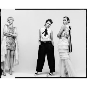 Marion Cotillard Instagram - MET GANG 
@chanelofficial 

#MetGala @MetMusem @MetCostumelnstitute
#ALineofBeauty 📸 @InezandVinoodh