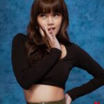 Maris Racal Instagram - As Maris Racal reviews her shots so far, she wisecracks, “Paano siya grumaduate?” referring to the tiny version of herself on screen who’s balancing on a stool and unleashing a series of frankly slayful yearbook-esque photos. She isn’t just a graduate, she’s got high honors. She goes from shy and bookish, to fierce and fearless, back to sweet and bubbly in a matter of seconds. It’s immediately evident, then, why she’s able to pull off a role like Irene Tiu on Can’t Buy Me Love. This is the same girl who’s become a meme several times over for treating an ordinary driveway like a catwalk and typing on her laptop in defiant tears—both while she’s looking all dolled up. She can be sosyal, she can be mataray, but she can also make fun of herself and be vulnerable in turn. But this is also the same girl who first caught eyes and hearts by being her realest self on Pinoy Big Brother. Her partner Anthony Jennings recalls his first impression of her: “Nakita ko kung paano siya makisama sa ibang tao, mabait talaga siya.” “Sino bang mas funny sa atin?” Maris wonders, and Anthony immediately says it’s her. “Ako? ‘Di, ikaw.” He insists, “Mas marami kang hirit. Pamatay ‘yong hirit niya, ako, pang-jejemon.” But then he turns back to her when he realizes: “Pang-jejemon din pala mga hirit mo!” “Jejemon din ako, ha!” Maris agrees. “Hoy, wait lang, kung ma-meet mo ako noong high school ako, mas jejemon pa ako sa ’yo.” And Anthony only says, “Nakita ko naman!” No doubt referring to the young Maris who bravely entered the Big Brother House. “Napanood ko na!” 📸: @shairaluna #CantBuyMeLove #CBML #MarisRacal #AnthonyJennings #Snorene