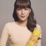 Maris Racal Instagram - its us again!! @anthonyjenningss Looove being a new part of the Lay’s fam! 💛 Anthony and I can’t wait to share more from our fave: Lay’s STAX! 🤭