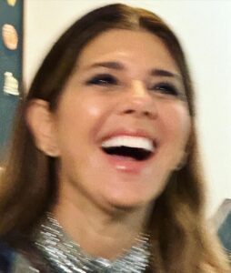 Marisa Tomei Instagram - What a week! Thank you @juliendossena @pacorabanne Makeup @philippverheyen Hair @giannandreahair Styles @stylistjenrade