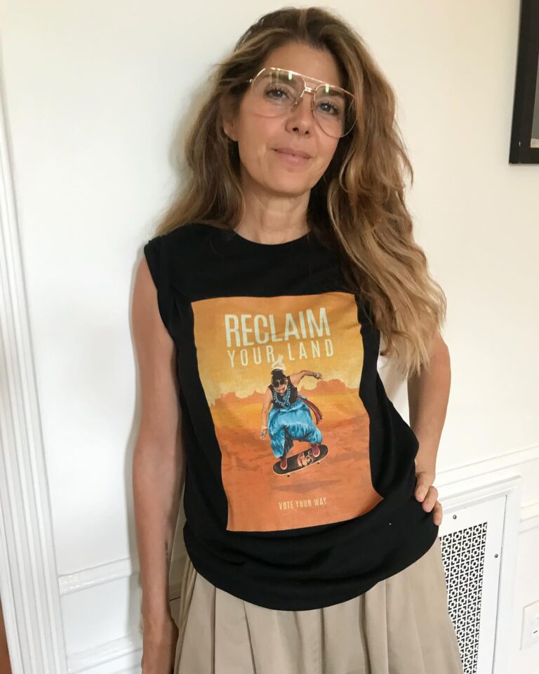 Marisa Tomei Instagram - VOTE YOUR WAY It’s time to reclaim what’s ours – our land, our voice, our futures, our streets – and so much more by voting. There’s only one way to ensure our government works for us – we have to participate and elect leaders who represent our value. link in @iwillharness bio