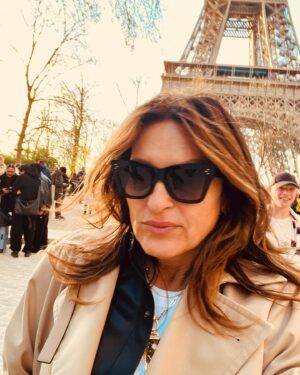 Mariska Hargitay Instagram - Ooo la la♥️🇫🇷