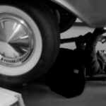 Mariska Hargitay Instagram - Another day on the job #SVU25 #Mechanic 📷: David Graziano #WheelofFortune #Wheelin #Wheels #Classic #WWOBD #BossLady #GetItDone