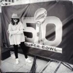 Mariska Hargitay Instagram - Happy Super Bowl Sunday. #FBS #FlashbackSunday #SuperBowl #CaptainBenson #Liv #Live #LiveYourBestLife #YouDecide