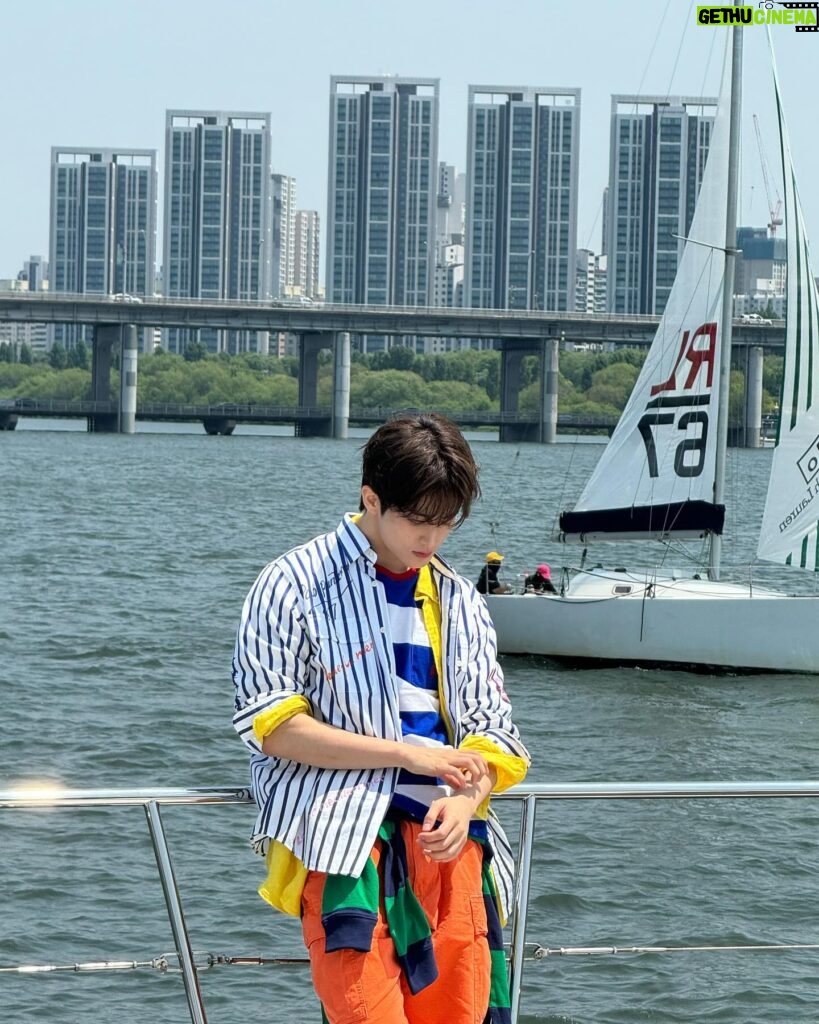 Mark Lee Instagram - 눈 뜬거임☺️ thanks again for having me @poloralphlauren #artofescape #yacht #시즈니 #nctzen