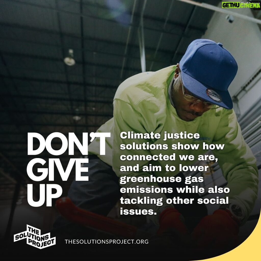 Mark Ruffalo Instagram - Let’s rally together this Earth Week and beyond! Our mission is clear: ignite change for climate justice. The time for action is now. Climate justice isn’t just a concept—it’s happening. Climate justice means we must place race, gender and class at the center of the solutions equation. From grassroots initiatives to groundbreaking innovations, solutions are already happening. Join us and @Solutions.Project as we empower communities and pave the way for a sustainable future. Together, we can make a difference. #climatesolutions #EarthDay