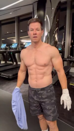 Mark Wahlberg Instagram - 4 am club🔥 just push yourself a little harder today💯📈🏹🏆 @municipal 🔥 #MunicipalPartner