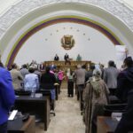 Marlene De Andrade Instagram - 🔵#21Mar || Queda aprobado por Unanimidad el Proyecto de Ley Orgánica para la Defensa de la Guayana Esequiba. 🔵Diputado Hermann Escarrá toma el derecho de palabra para resaltar el trabajo que llevó el Proyecto de Ley Orgánica para la Defensa de la Guayana Esequiba. 🔵Diputado Diosdado Cabello @dcabellor : “Está AN reivindica el derecho del pueblo venezolano de defender nuestro territorio con una Ley aprobada”. 🔵El Sol de Venezuela nace en el Esequibo, Gracias Pdte. @NicolasMaduro por ser el conductor de Victorias, hoy tod@s l@s diputad@s encabezados por el Presidente de la @asamblea_ven @jorgerpsuv_ hemos escrito la Historia buena de la Patria 🇻🇪 #WinstonVallenilla