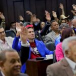 Marlene De Andrade Instagram - 🔵#21Mar || Queda aprobado por Unanimidad el Proyecto de Ley Orgánica para la Defensa de la Guayana Esequiba. 🔵Diputado Hermann Escarrá toma el derecho de palabra para resaltar el trabajo que llevó el Proyecto de Ley Orgánica para la Defensa de la Guayana Esequiba. 🔵Diputado Diosdado Cabello @dcabellor : “Está AN reivindica el derecho del pueblo venezolano de defender nuestro territorio con una Ley aprobada”. 🔵El Sol de Venezuela nace en el Esequibo, Gracias Pdte. @NicolasMaduro por ser el conductor de Victorias, hoy tod@s l@s diputad@s encabezados por el Presidente de la @asamblea_ven @jorgerpsuv_ hemos escrito la Historia buena de la Patria 🇻🇪 #WinstonVallenilla